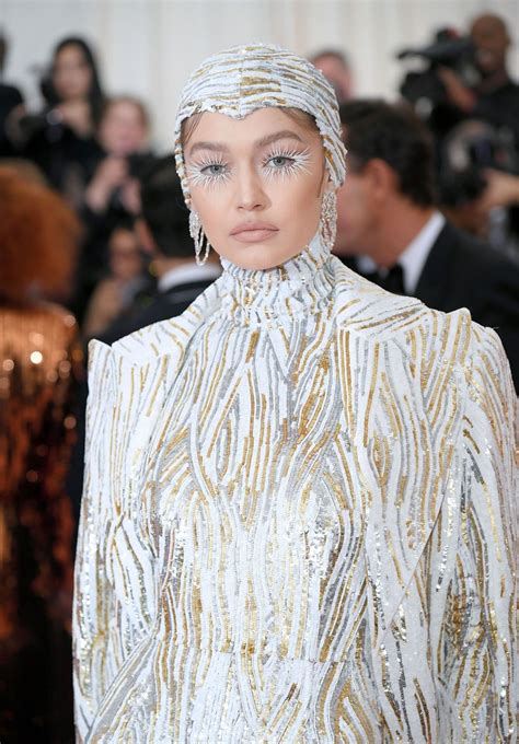 gigi hadid 2019 met gala